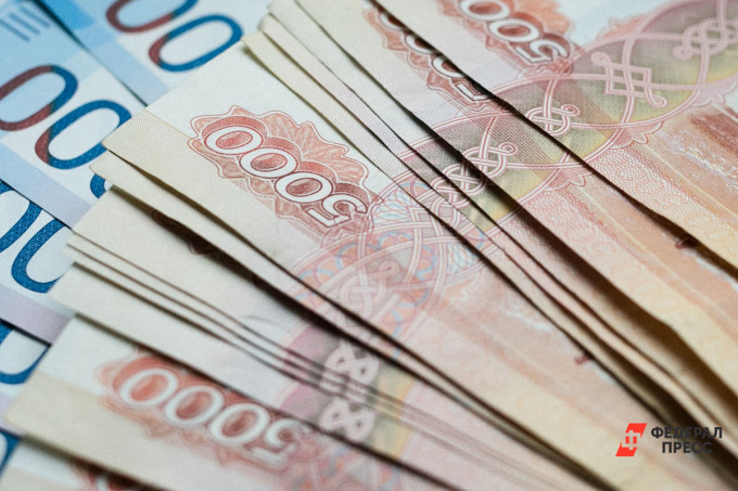 В Свердловской области средняя зарплата составила более 67 тысяч рублей