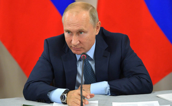 Путин в связи с паводками поручил МВД следить за правопорядком в Курганской и Тюменской областях