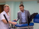 Алексей Вихарев передал тренажер для реабилитации тяжелых пациентов свердловскому онкоцентру