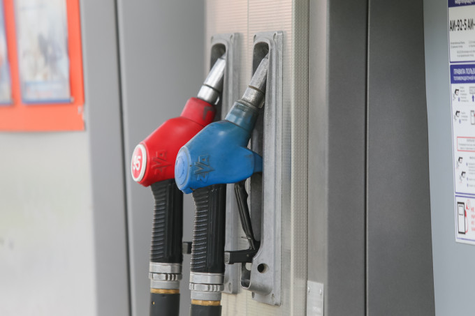 Челябинская область вошла в тройку регионов с самыми низкими ценами на бензин