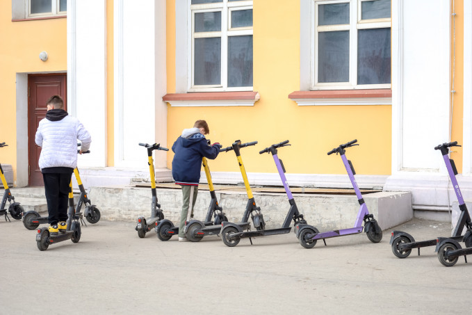 В Свердловской области планируют ужесточить штрафы для пользователей электросамокатов