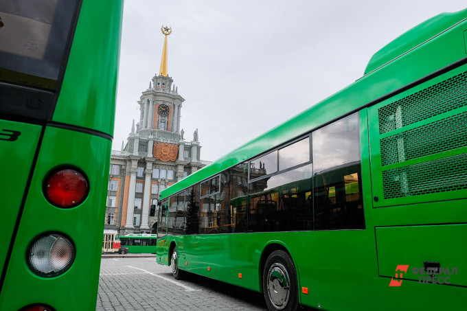 После жалоб студентов власти Екатеринбурга вывели на линию дополнительные автобусы