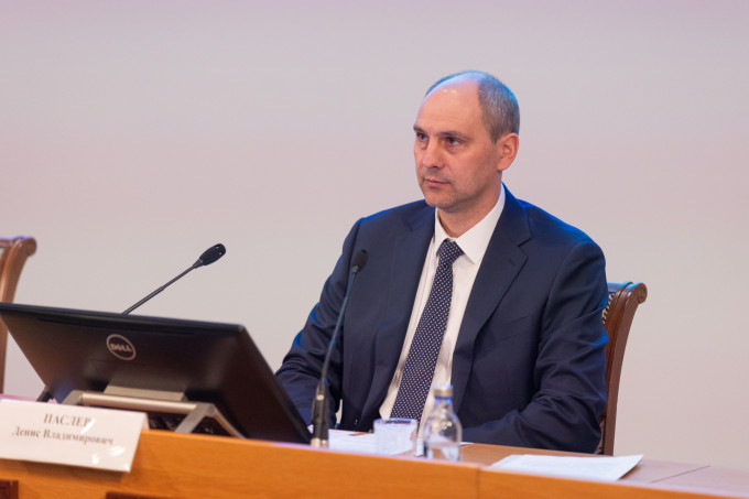 Паслер поручил усилить меры безопасности в Свердловской области в День России