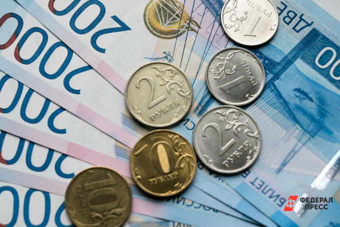 Зарплаты для бюджетников в Курганской области вырастут на 10%