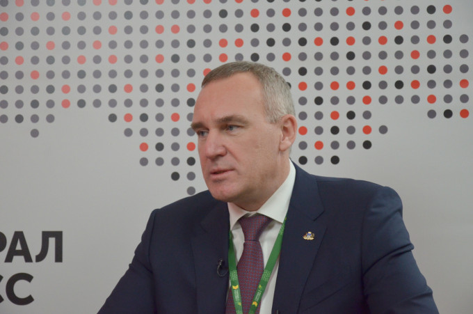 Губернатор ХМАО Кухарук поручил перевести всех чиновников в национальный мессенджер Max