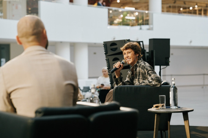 «Пахать, пахать и еще раз пахать»: актриса Ирина Горбачева дала совет желающим попробовать себя в кино