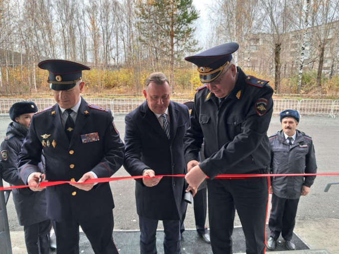 Генерал Мешков открыл новое здание полиции в Нижнем Тагиле