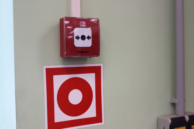 «Никто уже не верит, что это плановые проверки»: в Екатеринбурге эвакуировали крупный бизнес-центр