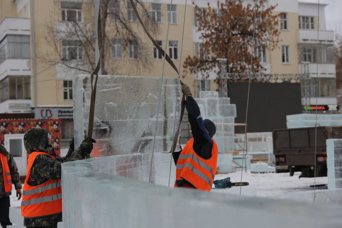 Администрация Екатеринбурга объявила повторный аукцион на строительство ледового городка за 26 млн рублей