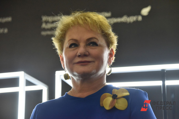 В Свердловской области уходит в отставку министр культуры Учайкина