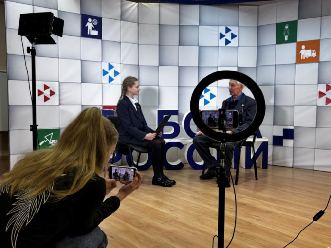 В Тюмени участники проекта «Продолжение следует 2.0» взяли первые интервью у Ветеранов труда