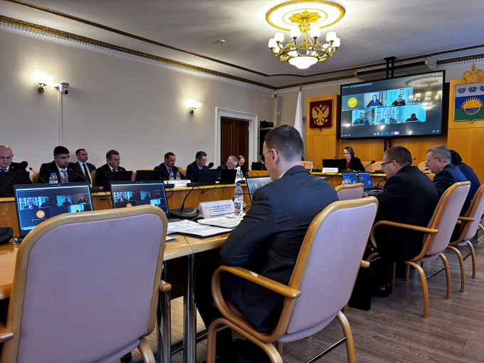 В Тюменской области депутаты утвердили план реализации послания губернатора на 2026 год