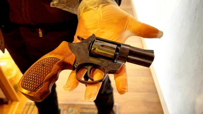 В Нижнем Тагиле задержали подозреваемого в стрельбе у жилого дома мужчину