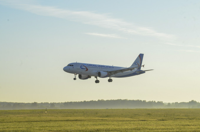 «Уральские авиалинии» возобновили прямые рейсы из Екатеринбург в китайский Харбин