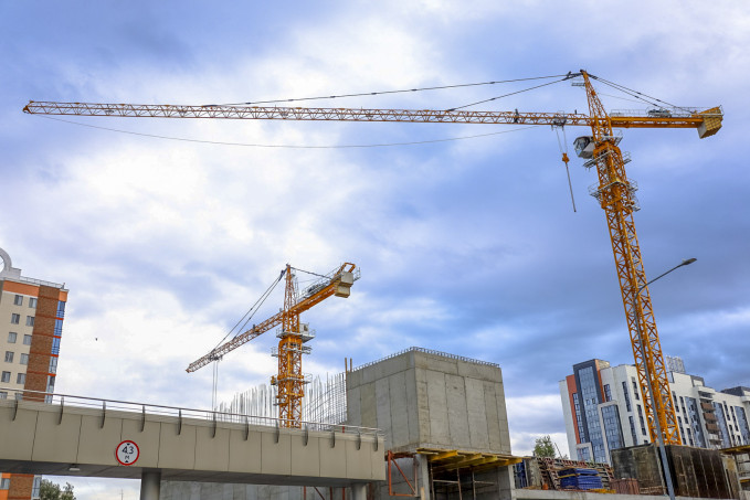 Аналитик объяснил, почему застройщики в Екатеринбурге не снижают темпы ввода жилья при не растущих продажах