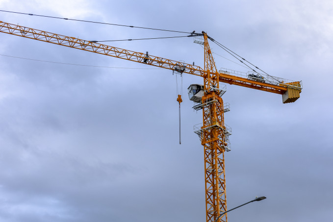 Стало известно, кто восстановит поврежденные после атаки беспилотника квартиры в центре Екатеринбурга