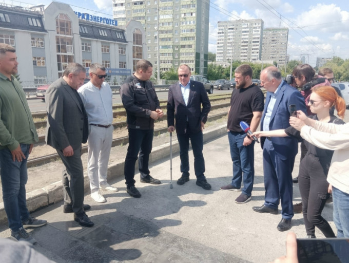 Глава Екатеринбурга Орлов сообщил, когда откроют движение по Малышевскому мосту