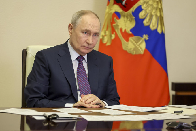 Президенту Путину рассказали о ситуации с паводками в Свердловской области