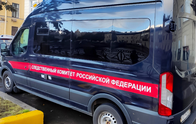 В Челябинске мужчина убил женщину и ее дочь, после чего покончил с собой