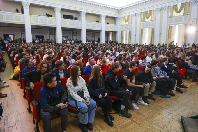 Студентов в Челябинске будут выплатами стимулировать к расширению семьи