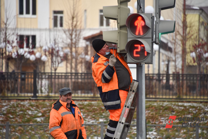 В Шадринске на перекрестке Михайловской и Степана Разина до субботы отключен светофор