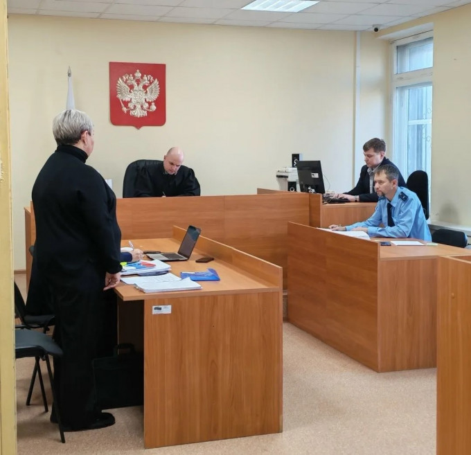 Бывшую замглавы Ревды судят по делу о взятках